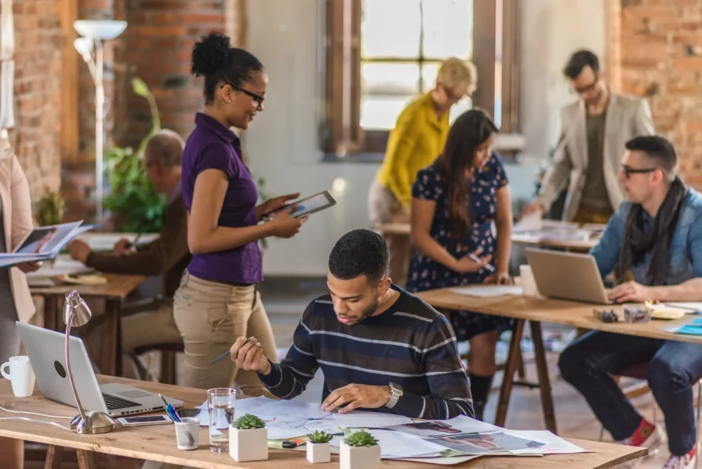 Tecnología en espacios de trabajo compartido