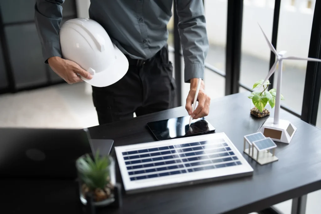 Implementación de paneles solares en proyectos arquitectónicos